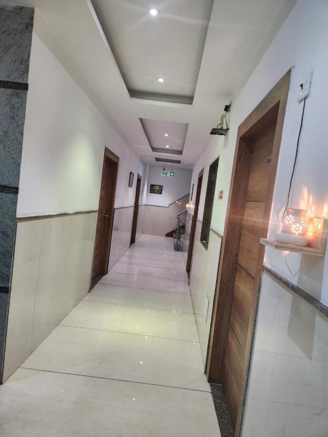 Hotel Ambe Inn By Ambience Delhi Igi Airport New Delhi Extérieur photo