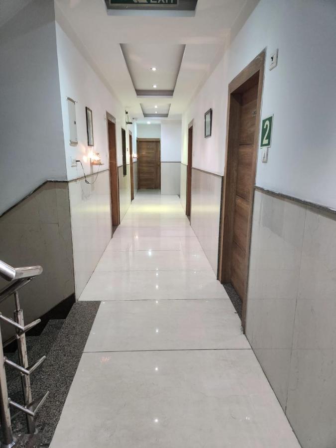 Hotel Ambe Inn By Ambience Delhi Igi Airport New Delhi Extérieur photo