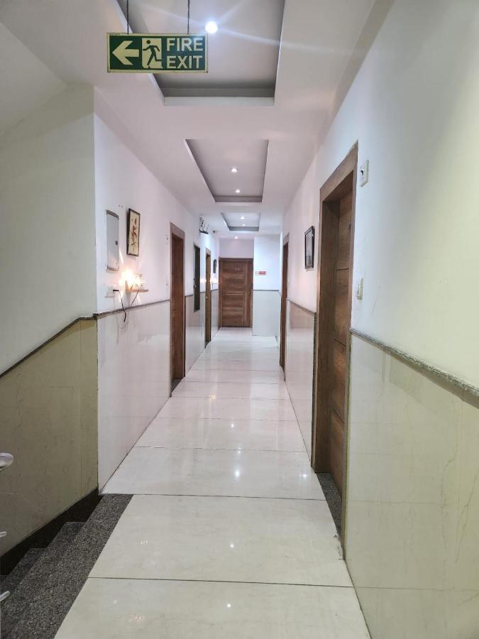 Hotel Ambe Inn By Ambience Delhi Igi Airport New Delhi Extérieur photo