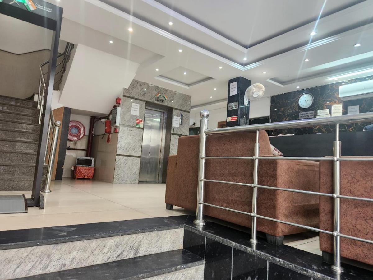 Hotel Ambe Inn By Ambience Delhi Igi Airport New Delhi Extérieur photo